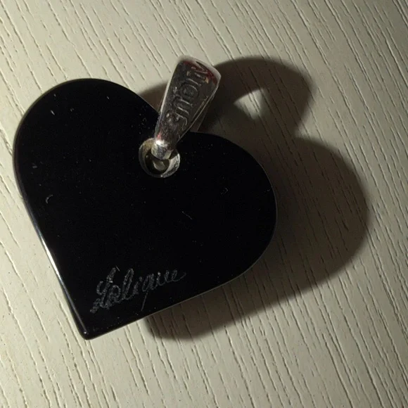 Lalique Amoureuse Beaucoup Pendant Black Crystal, Silver - Picture 3 of 5